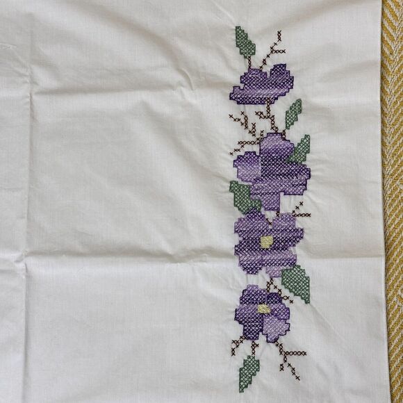 Hand Embroidered Cross Stitch Pillow Case Standard NWOT bv - Picture 2 of 3